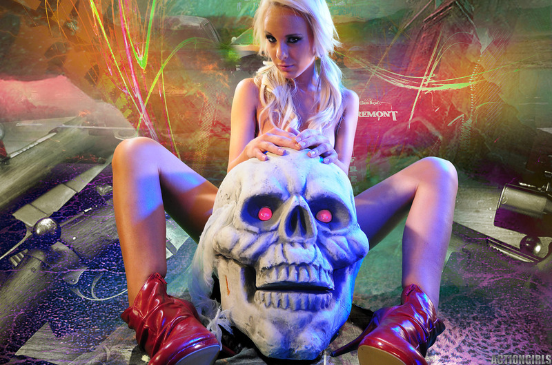 Denise With A Skull 06