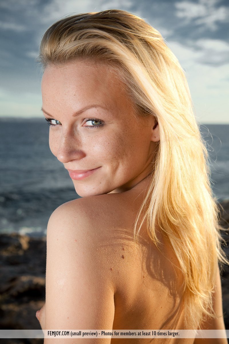 Postcards from Paradise 14