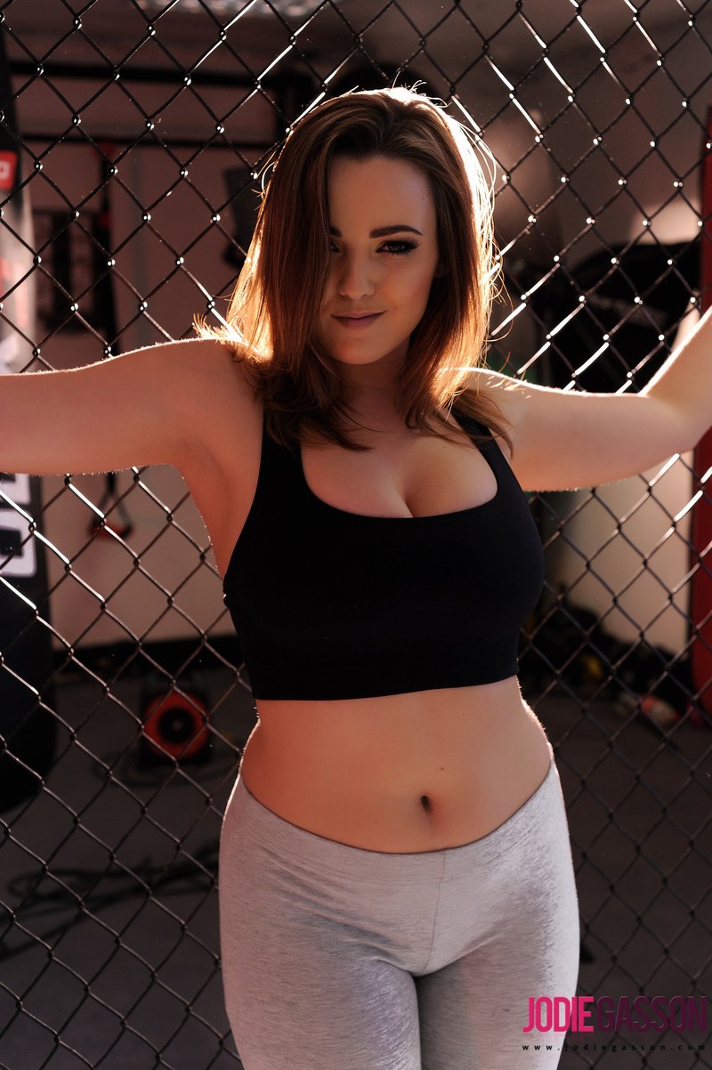 Jodie Big Tits 00