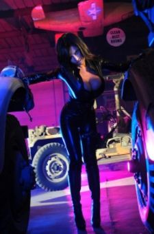 Perfect body denise in action